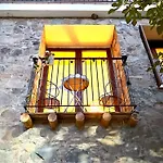 The By Thea Chalet *