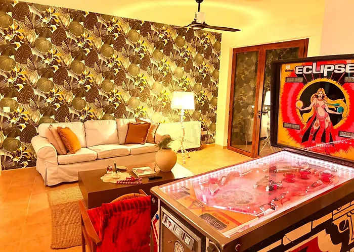 The By Thea Horská chata