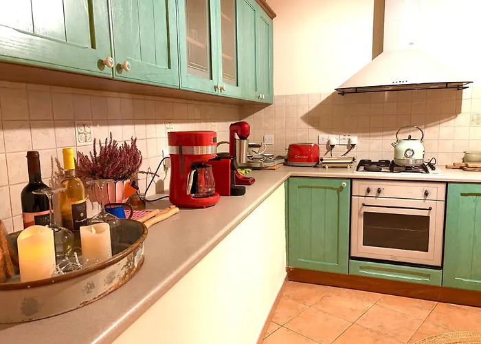 The By Thea Horská chata *